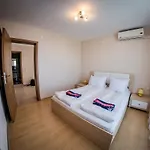 Prestige - Full Board Apartmán Sveti Vlas