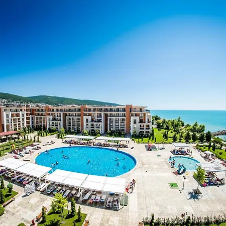 Prestige - Full Board Apartman *
