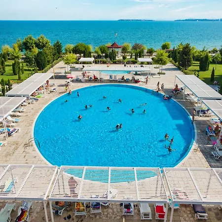 Prestige - Full Board Apartman Szveti Vlasz