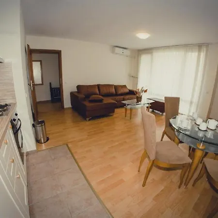 Apartman Prestige - Full Board